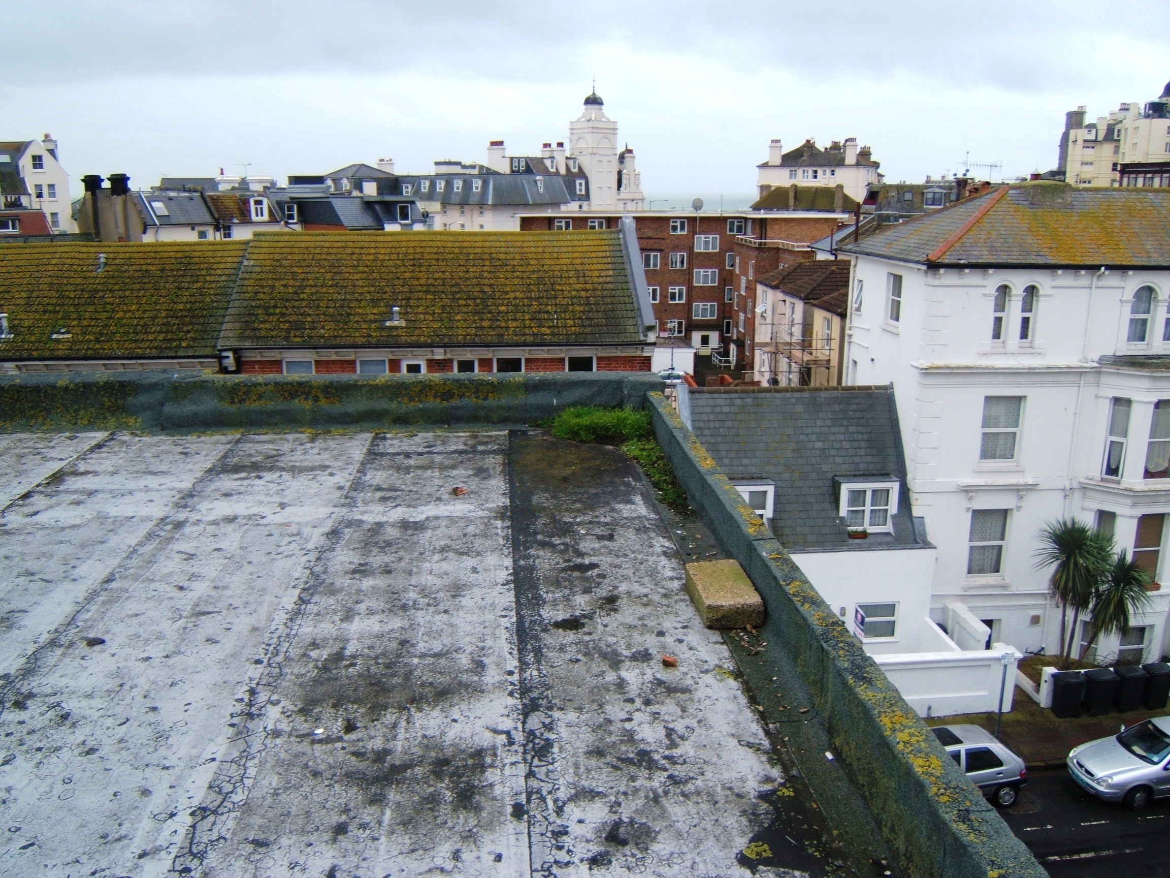 Cracks to asphalt roof covering